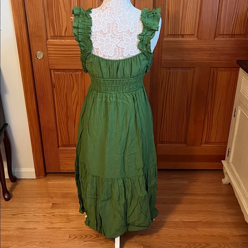 Abercrombie Ruffle Strap Textured MIDI Dress in Green